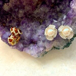 Pretty Pearl/ Enameled Colored Rhinestone Rucinni /Fashion Earrings NWOT